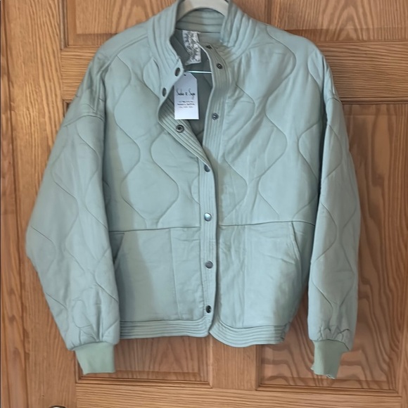 Sadie & Sage Light Green Quilted Bomber Jacket - Picture 3 of 7